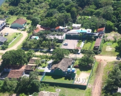 Visão de cima da área da Pousada